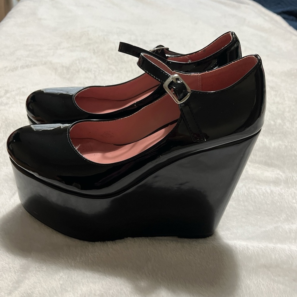 Dollskill Platforms - image 2